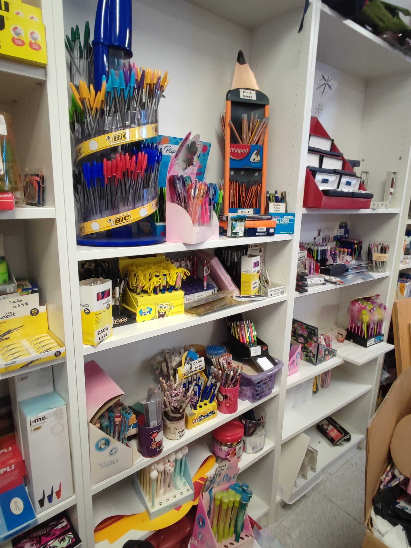 MATERIAL ESCOLAR e ESCRITÓRIO